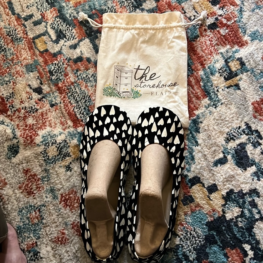 The Storehouse Flats Heart to Heart Suede Collection Flats Size 10 New